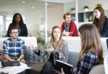 5 Benefits of Regular Team Meetings for Small Businesses