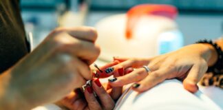 A way to avoid nail salon fitness dangers